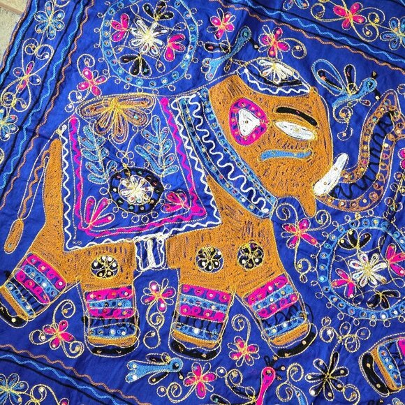 Handmade Embroidered Elephant Tablecloth/Wall Hanging Sequins Folk Art India - Picture 2 of 8